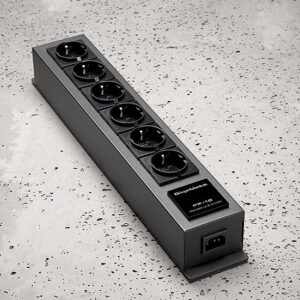 GigaWatt PF-1e Filtering Power Strip